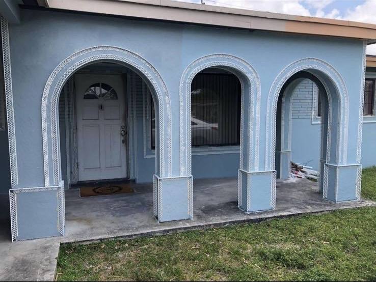 Smooth Finish Stucco example by Simon Stucco Services in South Florida