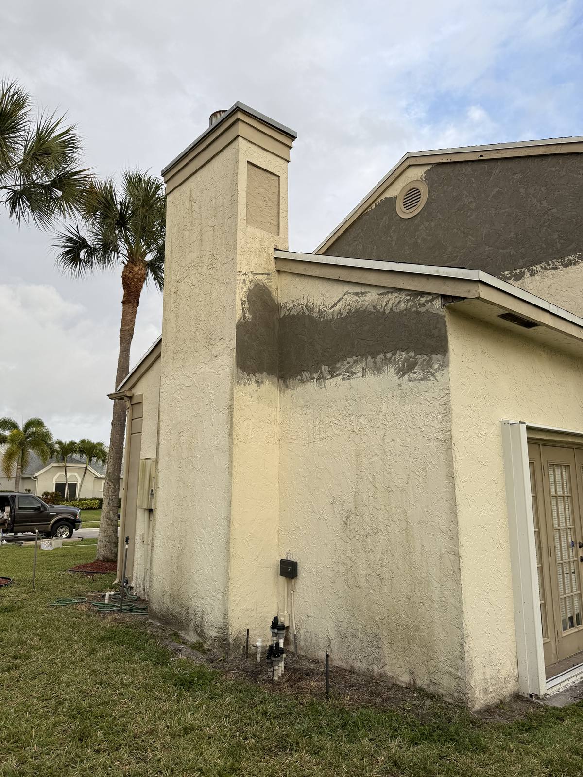 Sand Finish Stucco example by Simon Stucco Services in South Florida