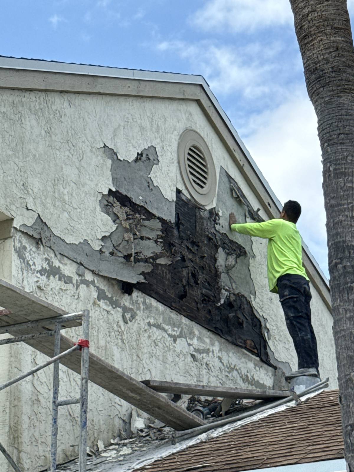 Residential stucco work by Simon Stucco Services in Boynton Beach, Florida