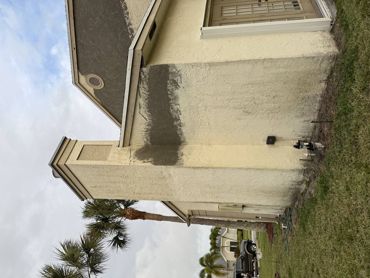 Residential stucco work by Simon Stucco Services in West Palm Beach, Florida