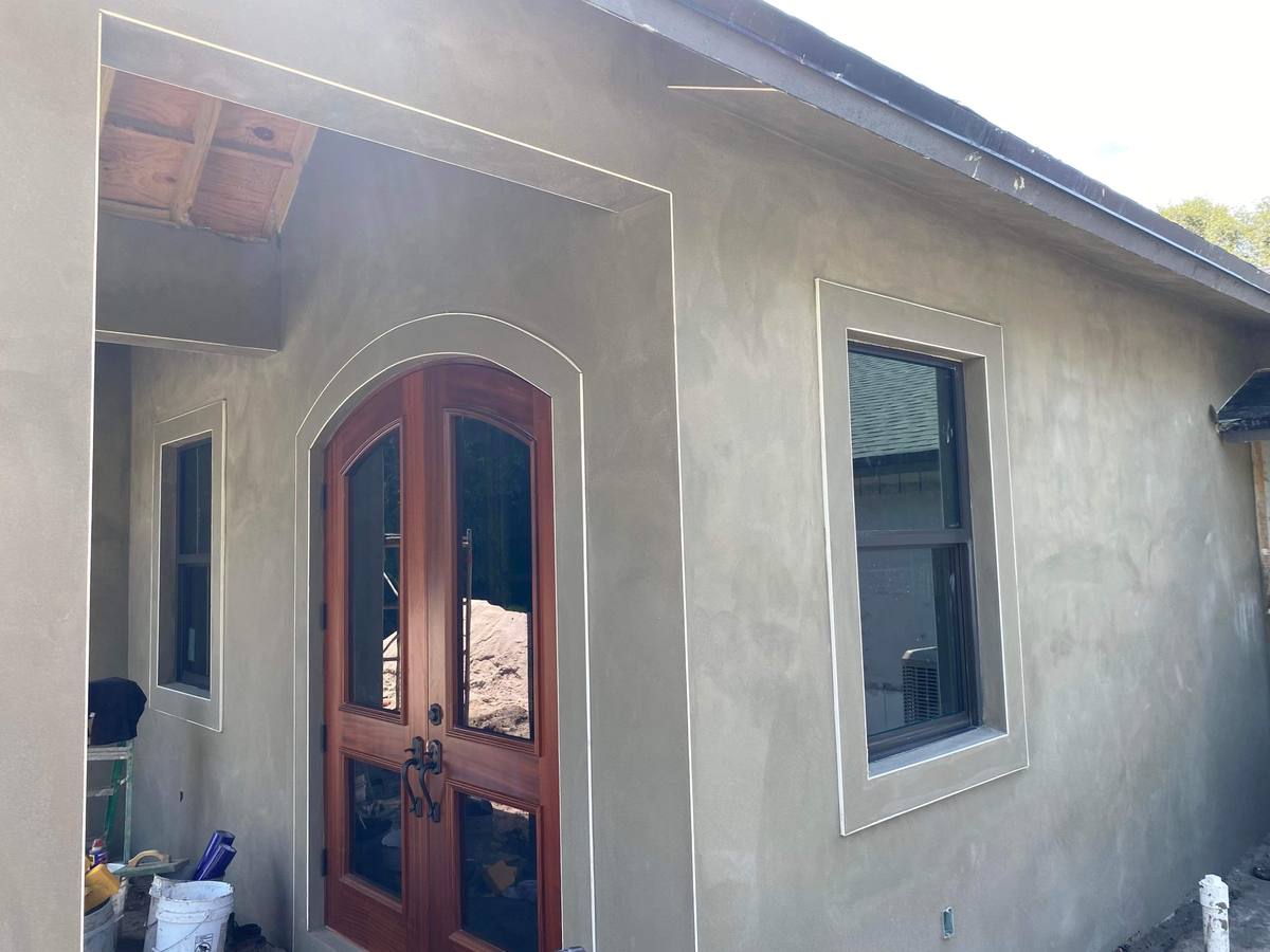 Smooth Finish Stucco example by Simon Stucco Services in South Florida